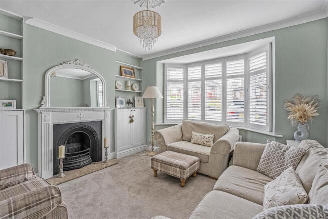 FRONT RECEPTION ROOM