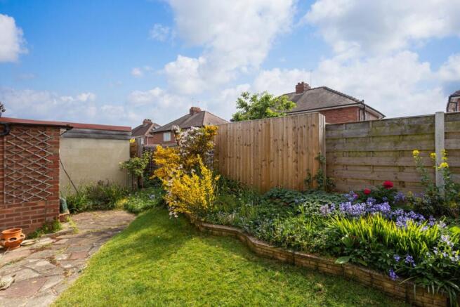 4 bed Semi-Detached for sale Image 5