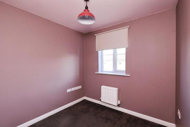 4 bed Semi-Detached for sale Image 11