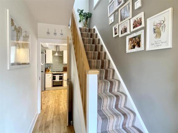 3 bed Semi-Detached for sale Image 12