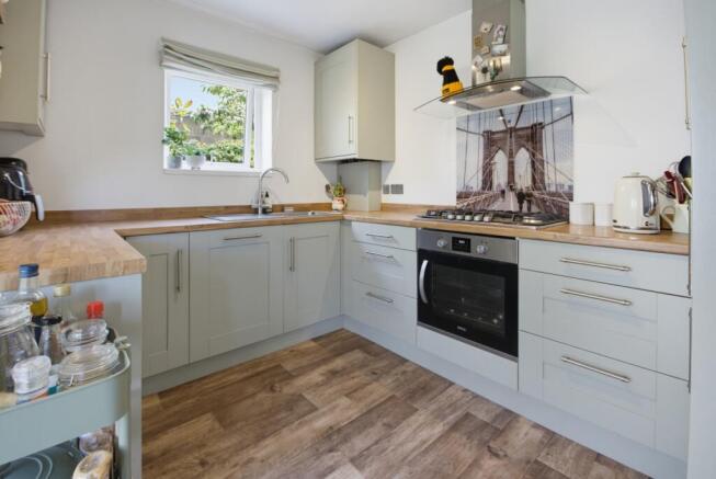 2 bed Semi-Detached for sale Image 2