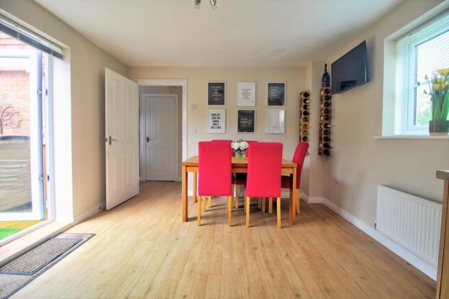 Kitchen Dining Area