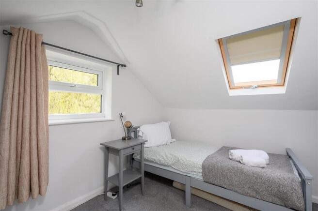 3 bed End of Terrace to rent Image 10