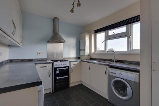 Halstead Road, Cosham photo 3