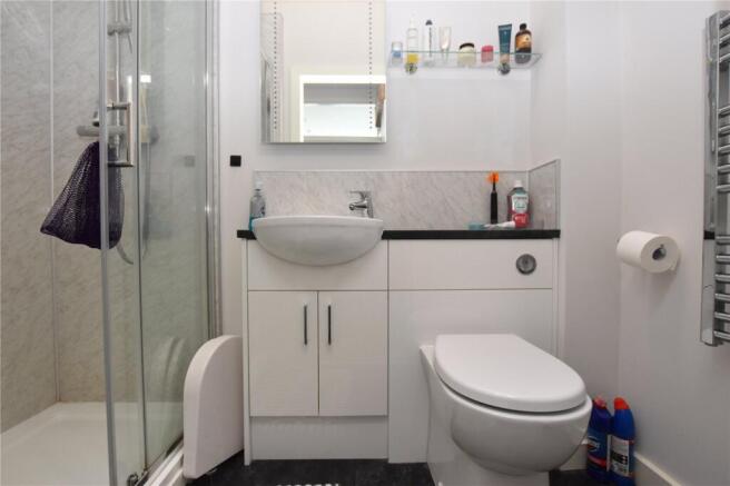 2 bed Apartment for sale Image 8