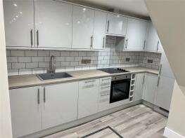 Flat 3, 385, Portswood Road, Southampton SO17 2LF