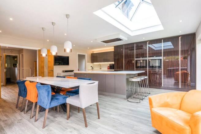 Kitchen/Dining