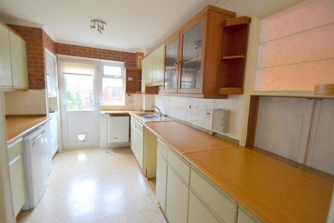 5SOLWAYKITCHEN.JPG