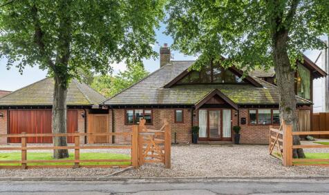 Walnut Lodge, New Road, Stokenchurch HP14