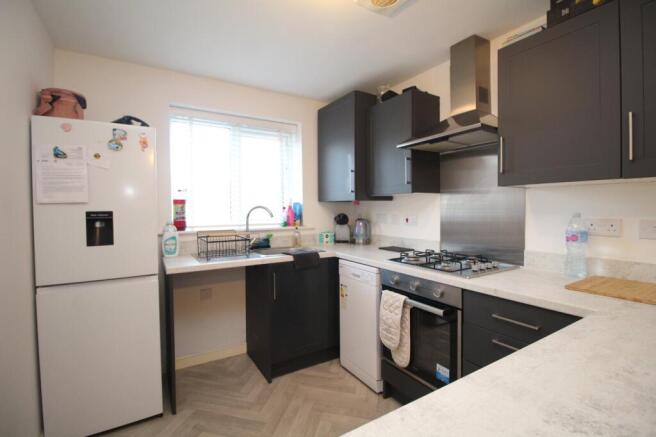 3 bed Semi-Detached for sale Image 4