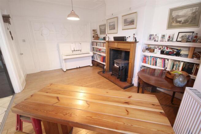 Open Kitchen/Diner