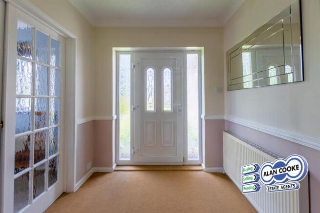 2 bed Detached Bungalow for sale Image 4