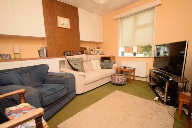 Dining Room/Bed 6