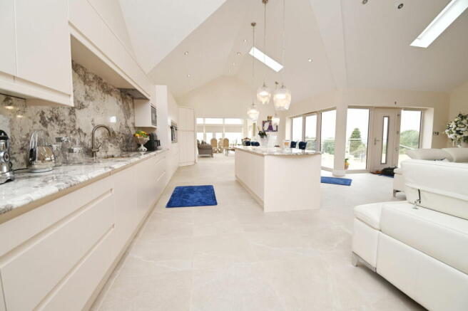 3 bed Detached Bungalow for sale Image 9