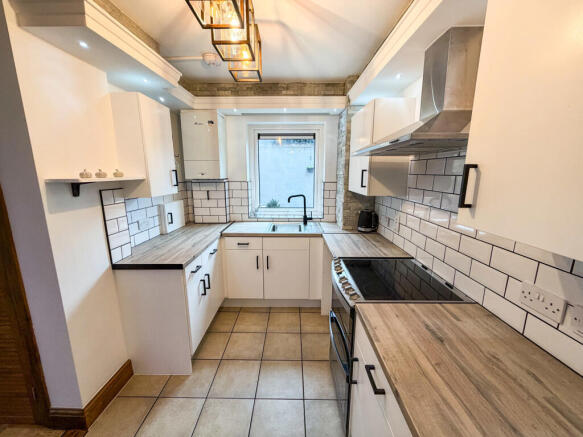 Garth Avenue, Leicester, Leicestershire, LE4 photo 4