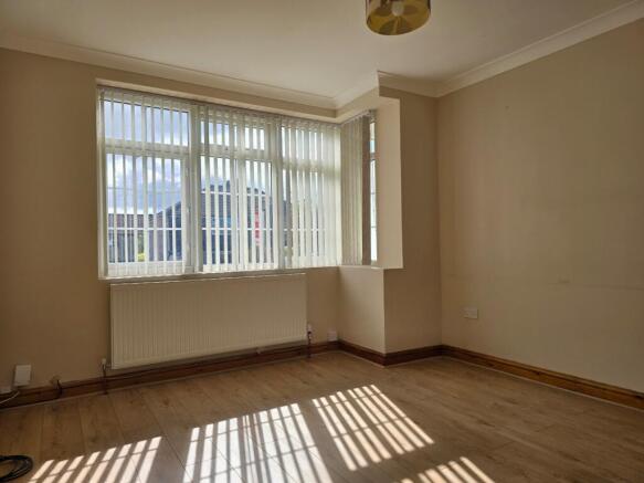 3 bed Semi-Detached for sale Image 12