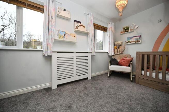 4 bed Semi-Detached for sale Image 7