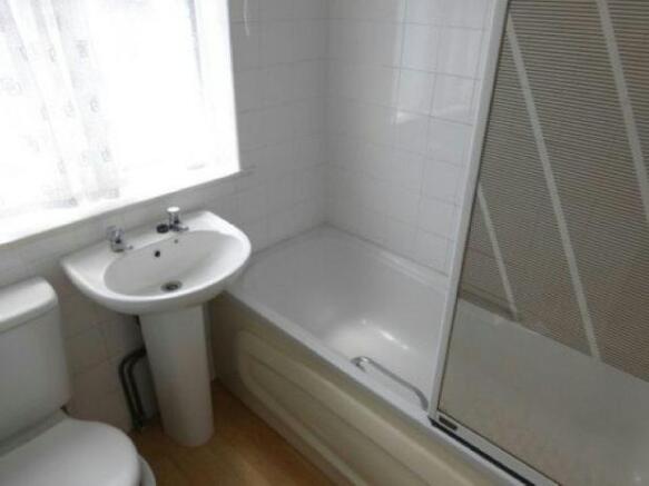Fully tiled bathroom