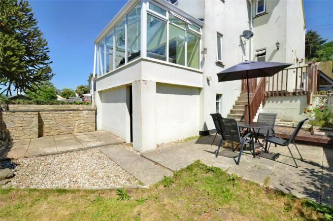 Seating/Bbq Area