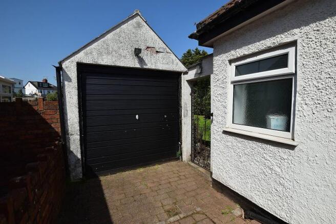 Detached Garage
