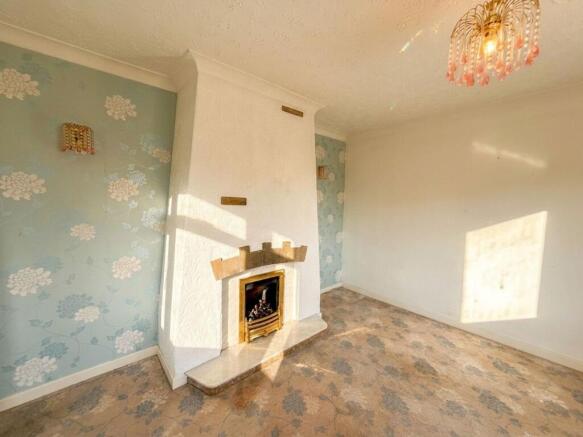 3 bed Semi-Detached Bungalow for sale Image 5
