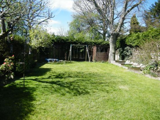 Private Aspect Gardn