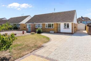 19, Esher Drive, Littlehampton BN17 6AA