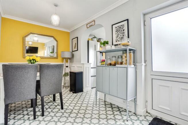 2 bed Terraced for sale Image 9