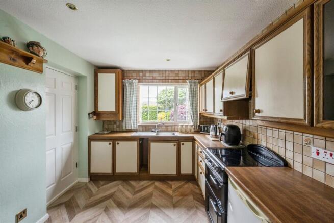3 bed Detached for sale Image 5