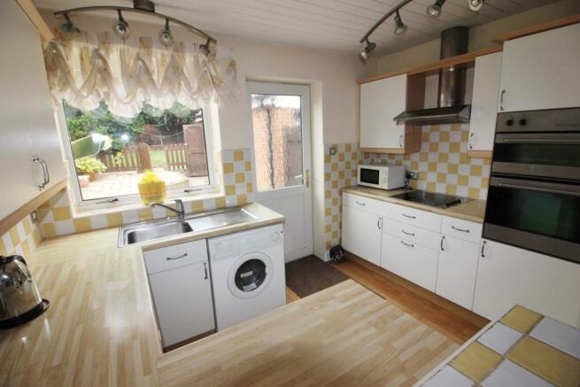 kitchen/dining room