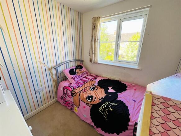 3 bed Terraced for sale Image 9