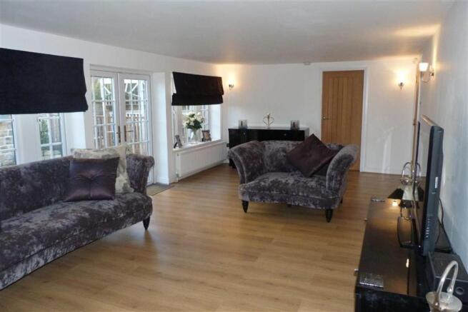 SITTING ROOM