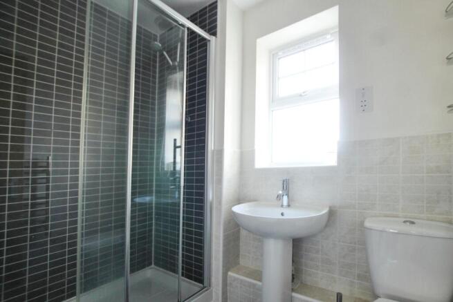 2 bed Apartment for sale Image 6