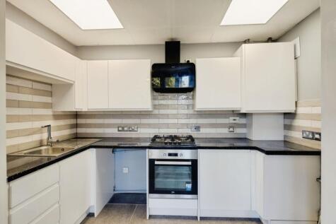 4 Boscombe Spa Road, Bournemouth, BH5