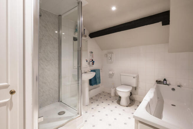 5 bed Terraced for sale Image 12