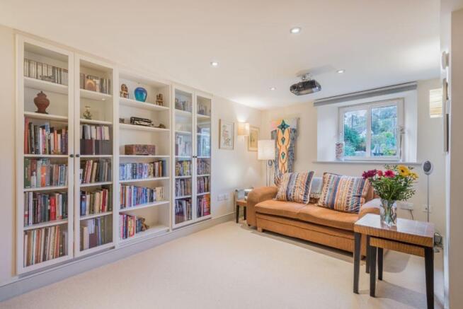 Bedroom 3/ snug