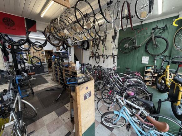 Photo 19-12-2025, 13 16 56 - Copy.jpg