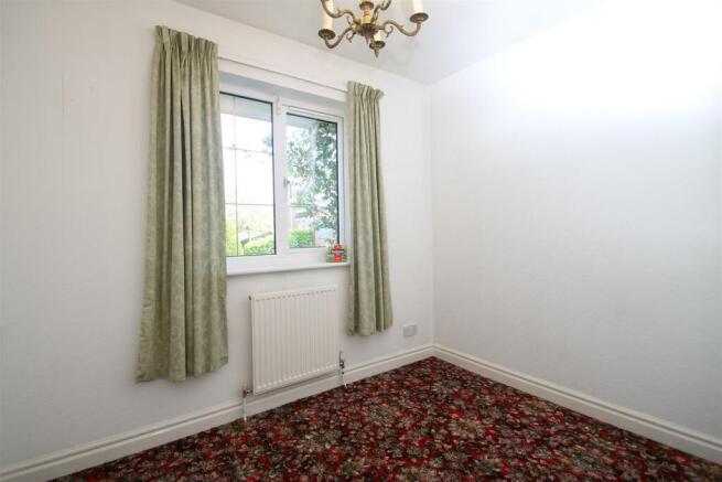 bedroom 3.JPG