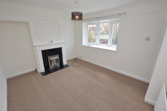 3 bed House to rent Image 4
