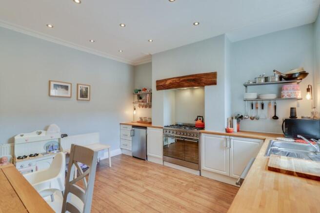 3 bed Terraced for sale Image 4