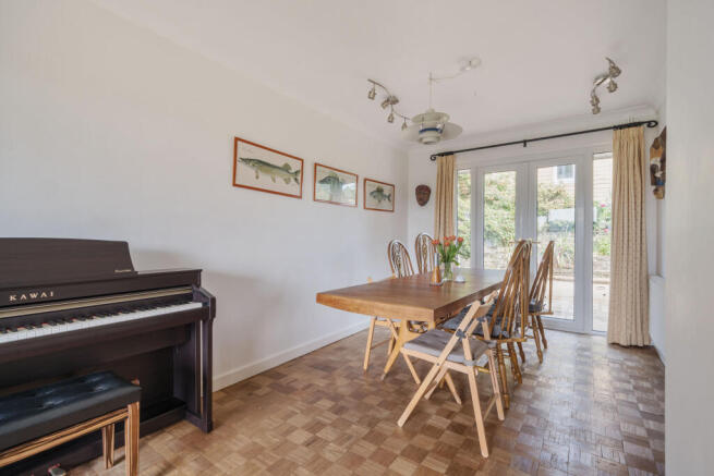 1282727-12-68417162ed2ef