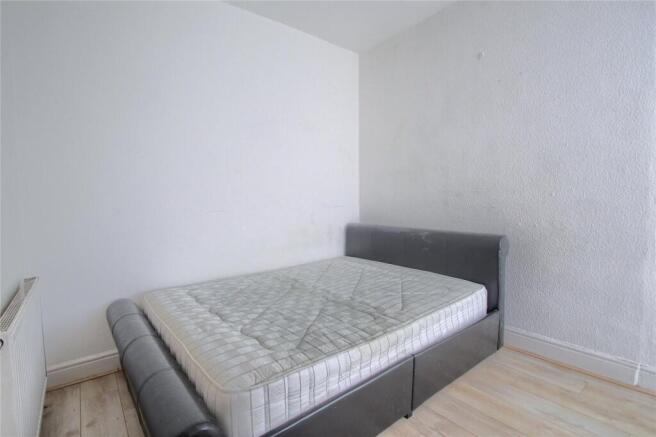 3 bed Terraced for sale Image 7
