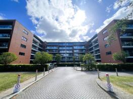 58, Carruthers Court, Newbury RG14 7GH