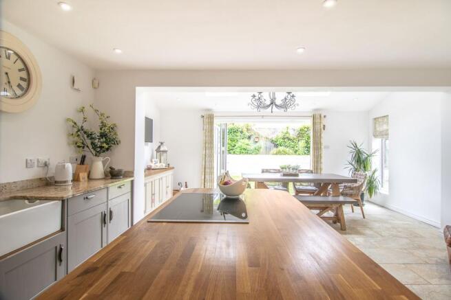 Kitchen/Dining Room