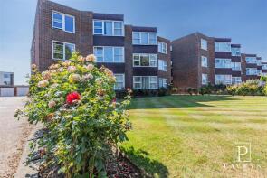 27, Astell Court, The Crescent, Frinton-on-sea CO13 9BT