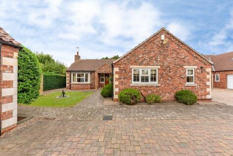 Woodside Way, Ancaster, Grantham