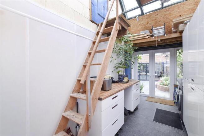 Workshop/Outbuildings