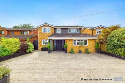 Redwood, Thorpe, Surrey, TW20