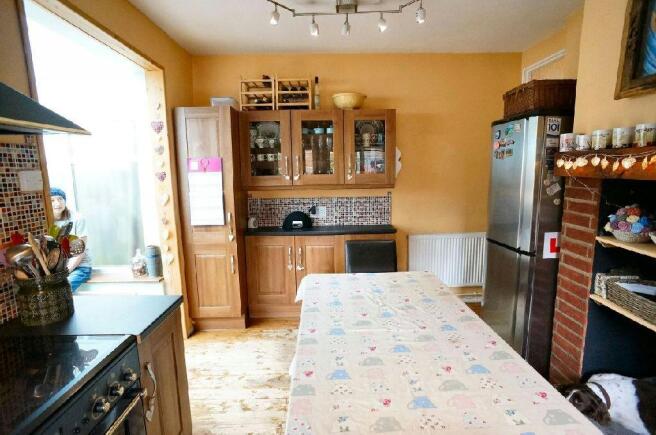 4th Photo of Kitchen