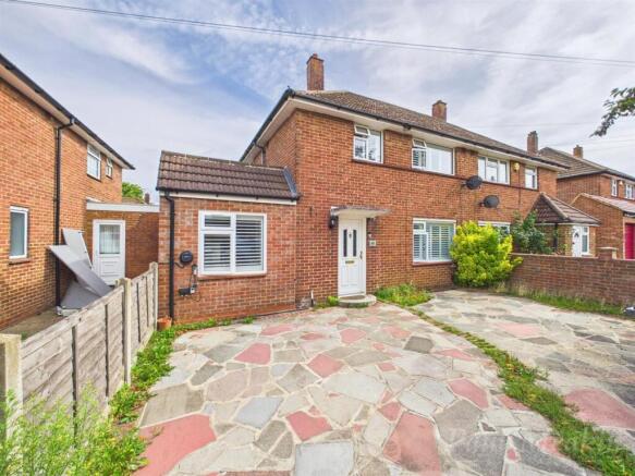 Kennelwood Crescent